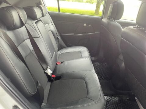 Kia Sportage 2.0 CRDi KX-2 AWD Euro 5 5dr 32