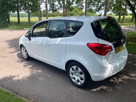 Vauxhall Meriva 1.7 CDTi Exclusiv Auto Euro 5 5dr 8