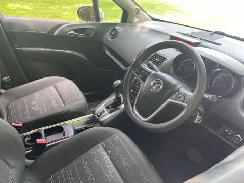 Vauxhall Meriva 1.7 CDTi Exclusiv Auto Euro 5 5dr 20