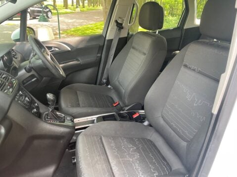 Vauxhall Meriva 1.7 CDTi Exclusiv Auto Euro 5 5dr 31