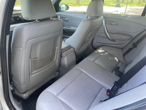 BMW 1 Series 2.0 120i M Sport Steptronic Euro 4 5dr 29
