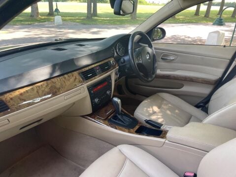 BMW 3 Series 2.0 320i SE Auto Euro 4 4dr 27
