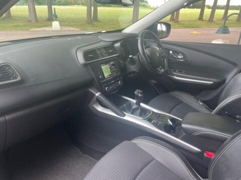 Renault Kadjar 1.6 dCi Signature Nav Euro 6 (s/s) 5dr 25
