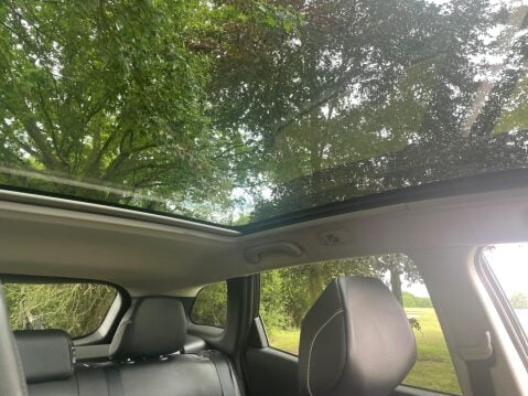 Renault Kadjar 1.6 dCi Signature Nav Euro 6 (s/s) 5dr 28