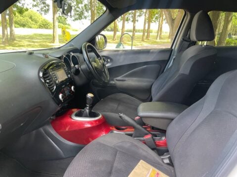 Nissan Juke 1.6 DIG-T n-tec Euro 5 5dr 27