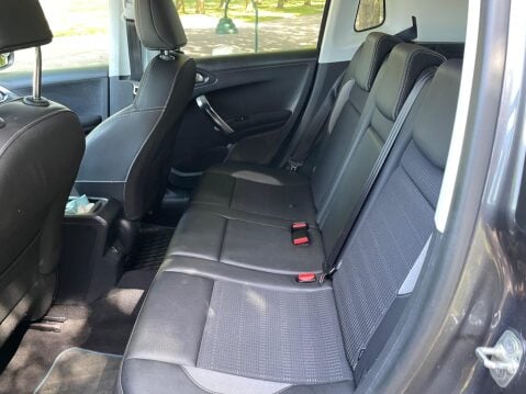 Peugeot 2008 1.2 PureTech Allure Euro 6 (s/s) 5dr 25