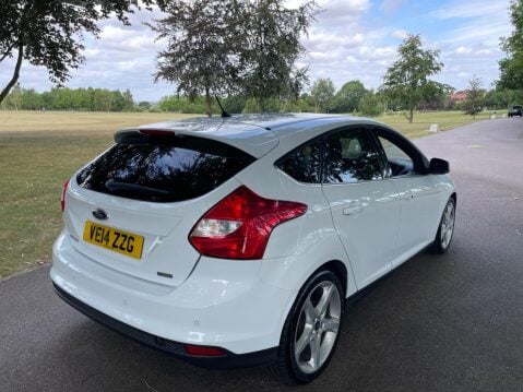 Ford Focus 1.0T EcoBoost Titanium Navigator Euro 5 (s/s) 5dr 5