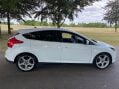 Ford Focus 1.0T EcoBoost Titanium Navigator Euro 5 (s/s) 5dr 3