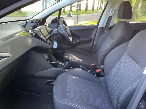 Peugeot 208 1.2 PureTech Active Euro 6 (s/s) 5dr 29
