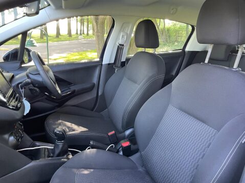Peugeot 208 1.2 PureTech Active Euro 6 (s/s) 5dr 28