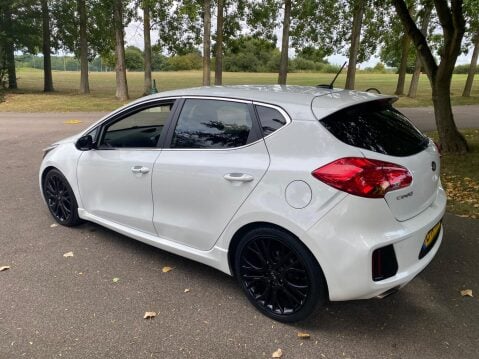 Kia Ceed 1.6 T-GDi GT Tech Euro 5 5dr 11