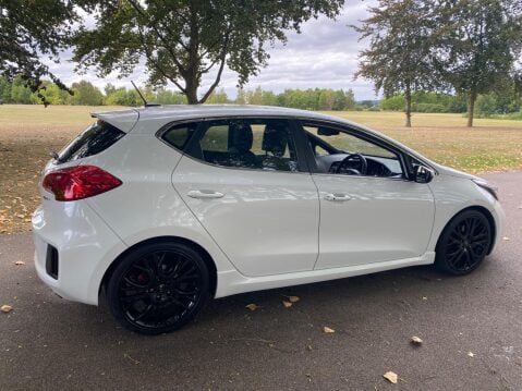 Kia Ceed 1.6 T-GDi GT Tech Euro 5 5dr 4