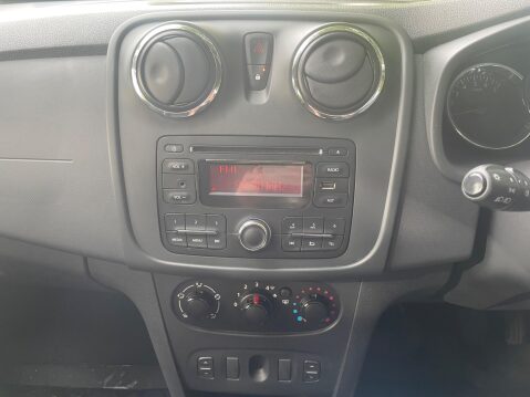 Dacia Sandero 1.2 Ambiance Euro 5 5dr 26