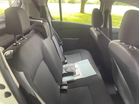 Dacia Sandero 1.2 Ambiance Euro 5 5dr 20