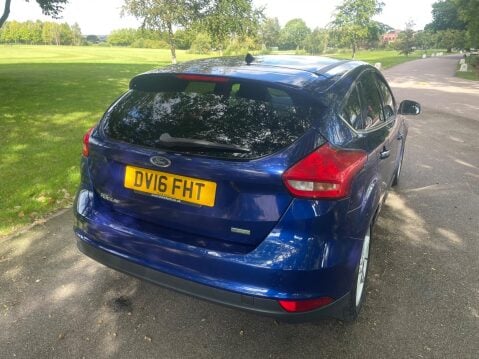 Ford Focus 1.0T EcoBoost Zetec Euro 6 (s/s) 5dr 8