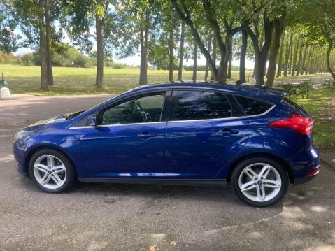 Ford Focus 1.0T EcoBoost Zetec Euro 6 (s/s) 5dr 11