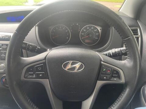 Hyundai i20 1.2 Active Euro 5 5dr 31