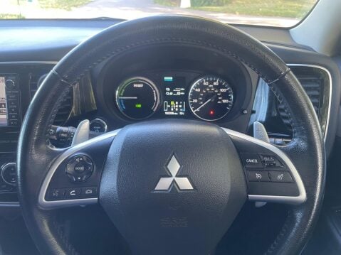Mitsubishi Outlander 2.0h 12kWh GX4h CVT 4WD Euro 5 (s/s) 5dr 43