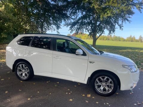 Mitsubishi Outlander 2.0h 12kWh GX4h CVT 4WD Euro 5 (s/s) 5dr 2