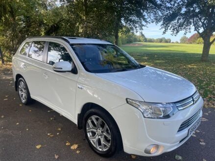 Mitsubishi Outlander 2.0h 12kWh GX4h CVT 4WD Euro 5 (s/s) 5dr