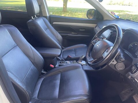 Mitsubishi Outlander 2.0h 12kWh GX4h CVT 4WD Euro 5 (s/s) 5dr 30
