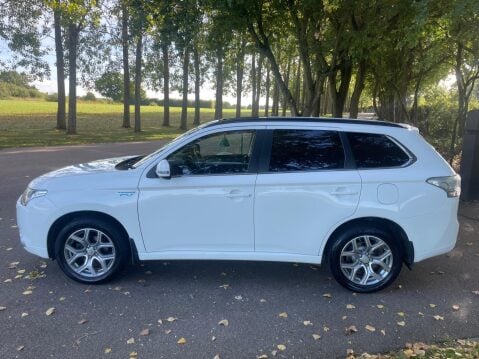 Mitsubishi Outlander 2.0h 12kWh GX4h CVT 4WD Euro 5 (s/s) 5dr 14