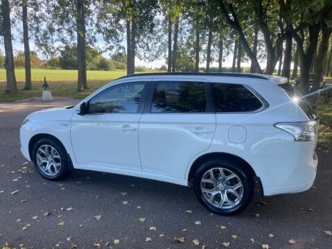 Mitsubishi Outlander 2.0h 12kWh GX4h CVT 4WD Euro 5 (s/s) 5dr 15