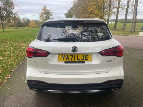 MG HS 1.5 T-GDI Exclusive DCT Euro 6 (s/s) 5dr 38