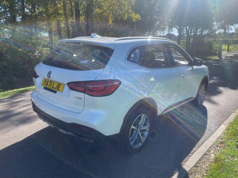 MG HS 1.5 T-GDI Exclusive DCT Euro 6 (s/s) 5dr 50