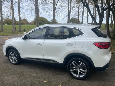 MG HS 1.5 T-GDI Exclusive DCT Euro 6 (s/s) 5dr 32