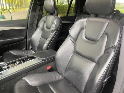 Volvo XC90 2.0h T8 Twin Engine 9.2kWh Momentum Auto 4WD Euro 6 (s/s) 5dr 40