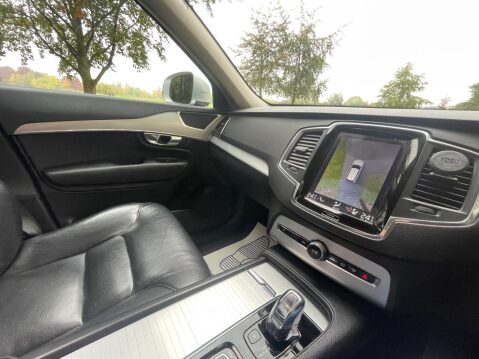 Volvo XC90 2.0h T8 Twin Engine 9.2kWh Momentum Auto 4WD Euro 6 (s/s) 5dr 48
