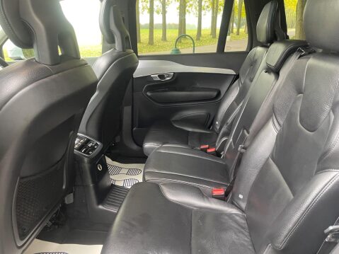 Volvo XC90 2.0h T8 Twin Engine 9.2kWh Momentum Auto 4WD Euro 6 (s/s) 5dr 33