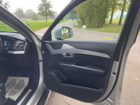 Volvo XC90 2.0h T8 Twin Engine 9.2kWh Momentum Auto 4WD Euro 6 (s/s) 5dr 43