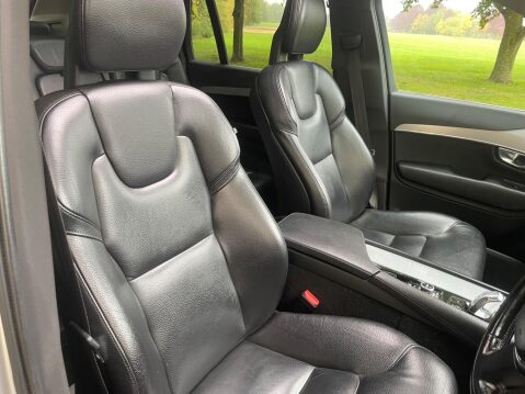 Volvo XC90 2.0h T8 Twin Engine 9.2kWh Momentum Auto 4WD Euro 6 (s/s) 5dr 28