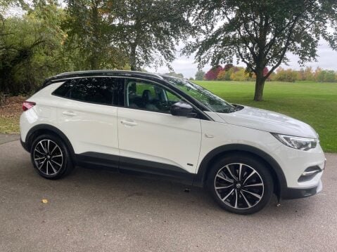 Vauxhall Grandland X 1.6 13.2kWh Elite Nav Auto 4WD Euro 6 (s/s) 5dr Hybrid4 5