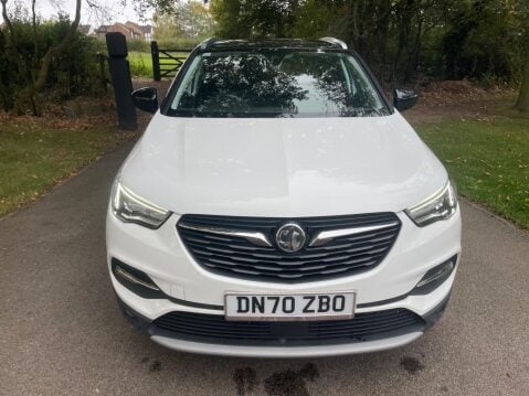 Vauxhall Grandland X 1.6 13.2kWh Elite Nav Auto 4WD Euro 6 (s/s) 5dr Hybrid4 17
