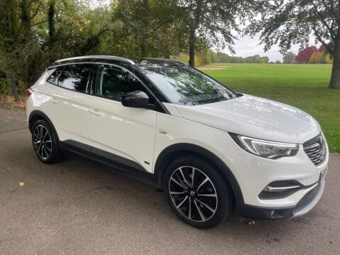 Vauxhall Grandland X 1.6 13.2kWh Elite Nav Auto 4WD Euro 6 (s/s) 5dr Hybrid4 4
