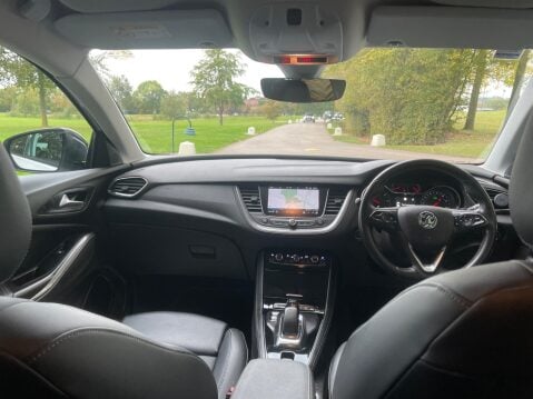 Vauxhall Grandland X 1.6 13.2kWh Elite Nav Auto 4WD Euro 6 (s/s) 5dr Hybrid4 29