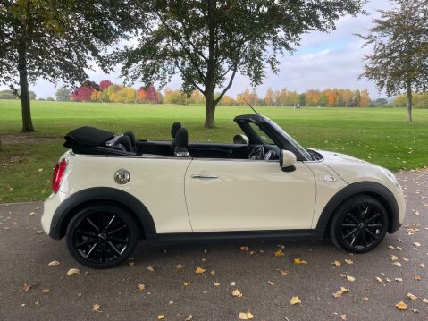 Mini Convertible 2.0 Cooper S Auto Euro 6 (s/s) 2dr 33