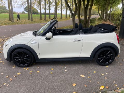 Mini Convertible 2.0 Cooper S Auto Euro 6 (s/s) 2dr 25