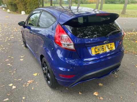 Ford Fiesta 1.6T EcoBoost ST-2 Euro 6 3dr 11