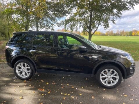 Land Rover Discovery Sport 2.0 TD4 HSE Auto 4WD Euro 6 (s/s) 5dr 3
