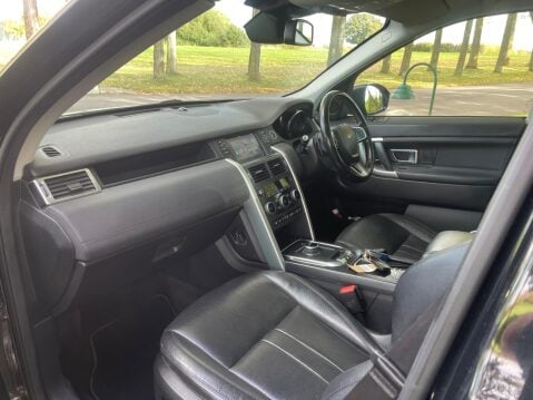 Land Rover Discovery Sport 2.0 TD4 HSE Auto 4WD Euro 6 (s/s) 5dr 25