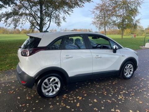 Vauxhall Crossland X 1.2 SE Euro 6 5dr 4
