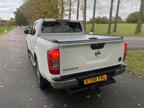 Nissan Navara 2.3 dCi Acenta+ 4WD Euro 6 (s/s) 4dr 7