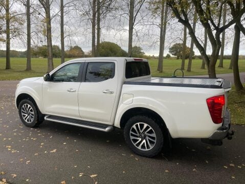 Nissan Navara 2.3 dCi Acenta+ 4WD Euro 6 (s/s) 4dr 11