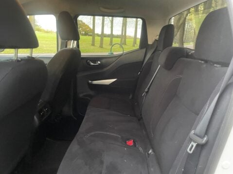 Nissan Navara 2.3 dCi Acenta+ 4WD Euro 6 (s/s) 4dr 22