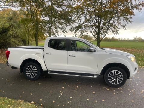 Nissan Navara 2.3 dCi Acenta+ 4WD Euro 6 (s/s) 4dr 3