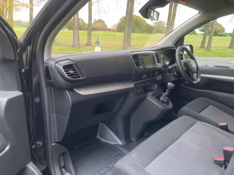 Vauxhall Vivaro 2.0 Turbo D 3100 Elite Crew Van L1 H1 Euro 6 (s/s) 5dr 31